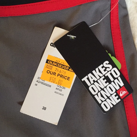 NWT Quicksilver swim trunks - Picture 6 of 7